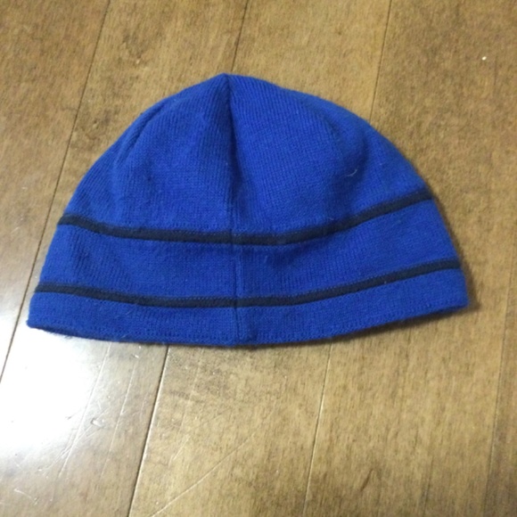 Youth The North Face tuque - Picture 2 of 3